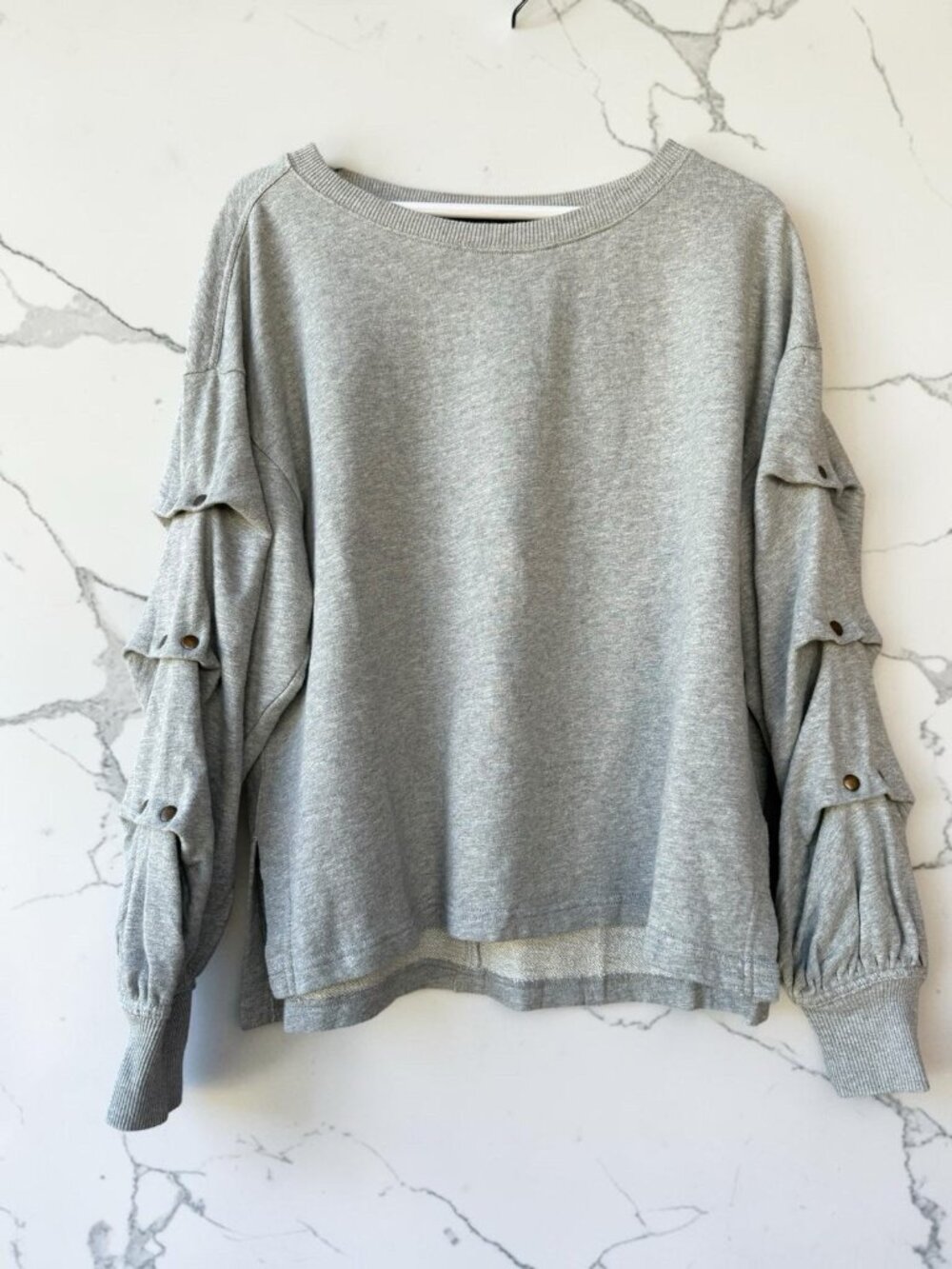 Anthropologie Pilcro Women Medium Gray Sweatshirt Snap Sleeve Balloon Sleeve